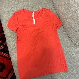 Lululemon relaxed fit short sleeved shirt